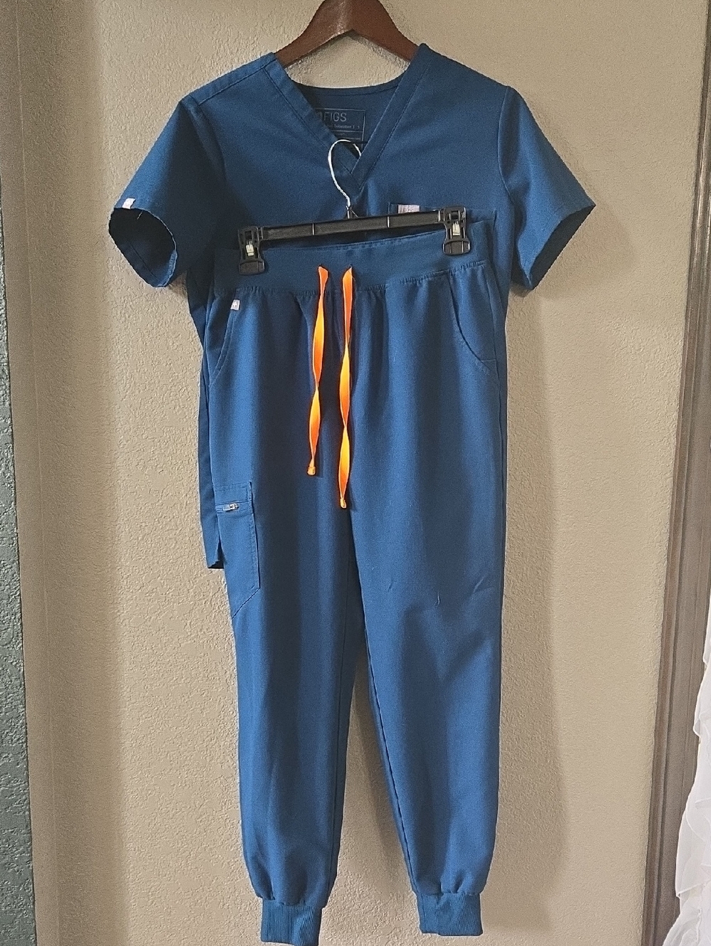Figs V-Neck Scrub Top And Jogger Set in Teal/Caribbean Blue